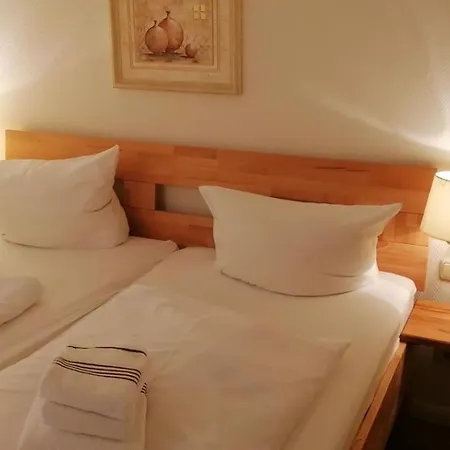 Holsteinisches Haus, Boysenstr. 5 * Westerland