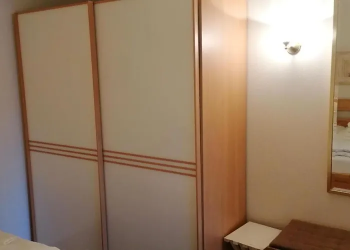 Holsteinisches Haus, Boysenstr. 5 * Westerland